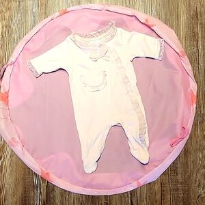 Baby clothes